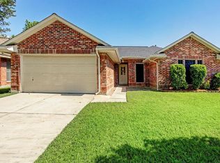 2215 Longleaf Pines Dr, Kingwood, TX 77339