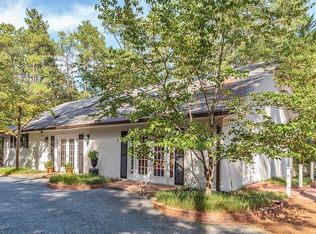 91 McKenzie Rd W, Pinehurst, NC 28374