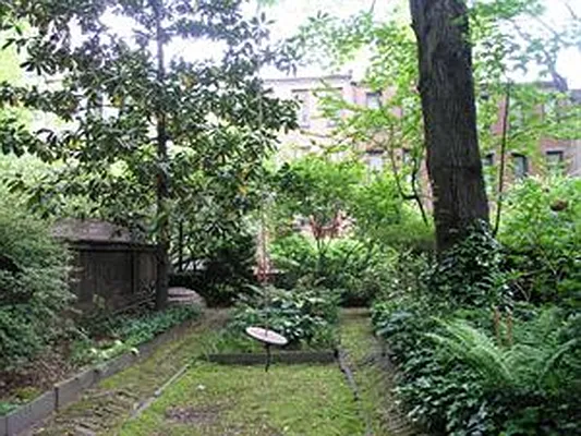 Sold by Douglas Elliman | media 6