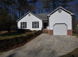2704 Kempsford Pl, Raleigh, NC 27604