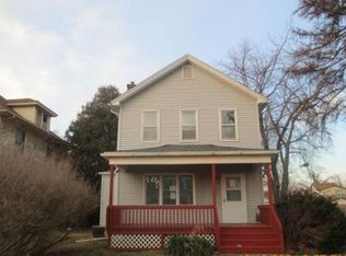 552 3rd Ave S, Clinton, IA 52732