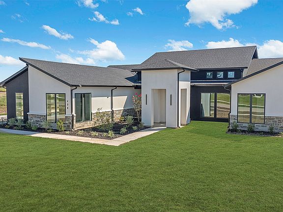 3rd image of 430 Whispering Way