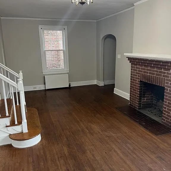 1117 N Main St — Photo 5