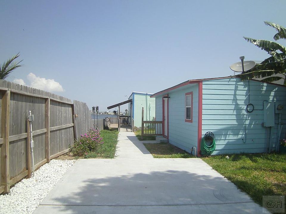 1st image of 6104 Heards Ln