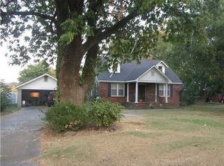 1442 S Main St, Covington, TN 38019