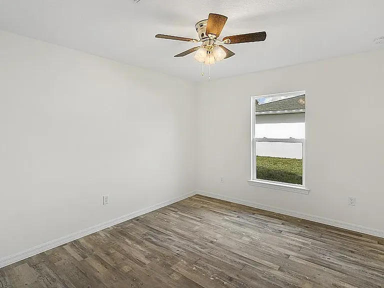 332 Del Monte Rd — Photo 3