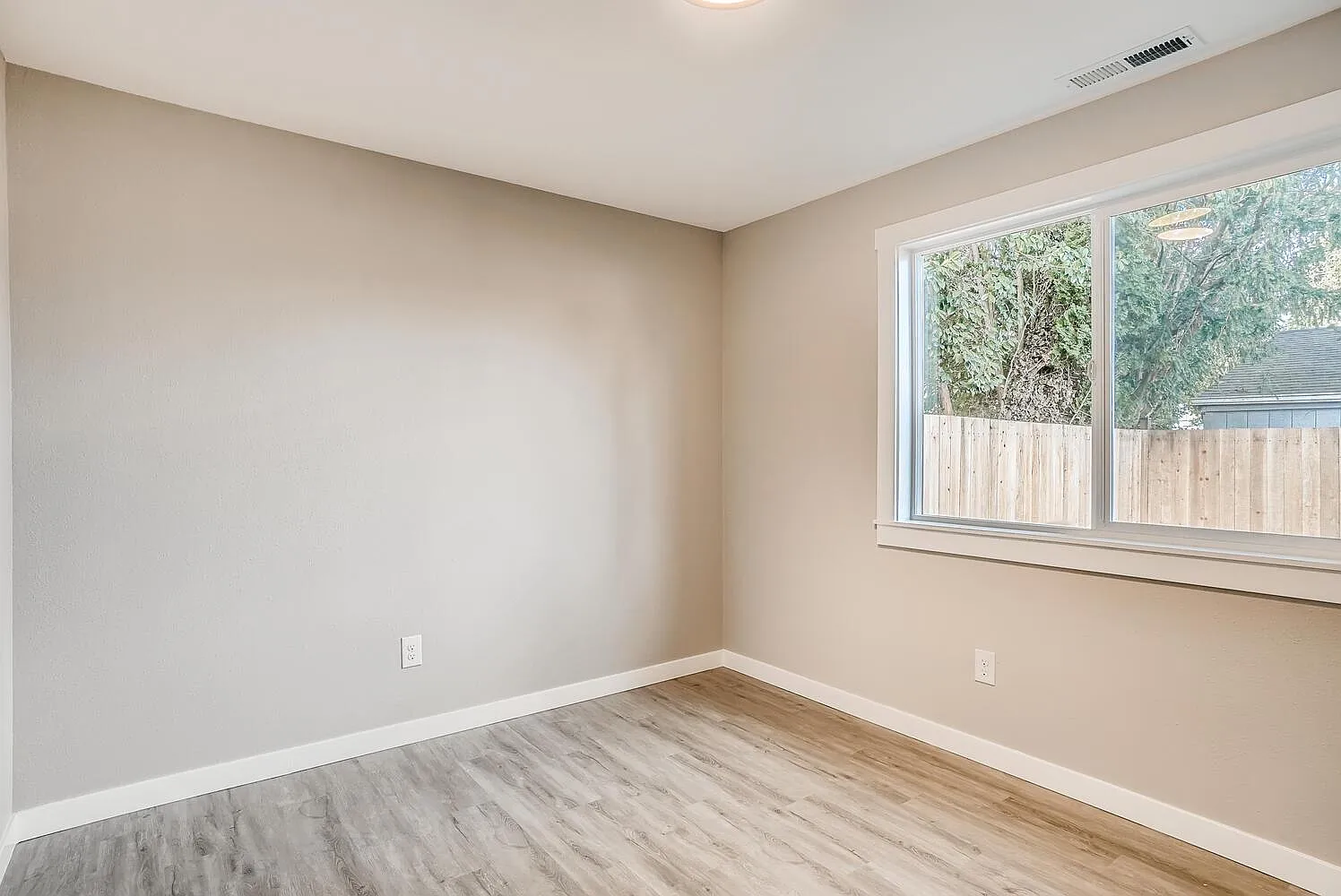 2 bed, 625 sqft, $1,795 — Photo 4