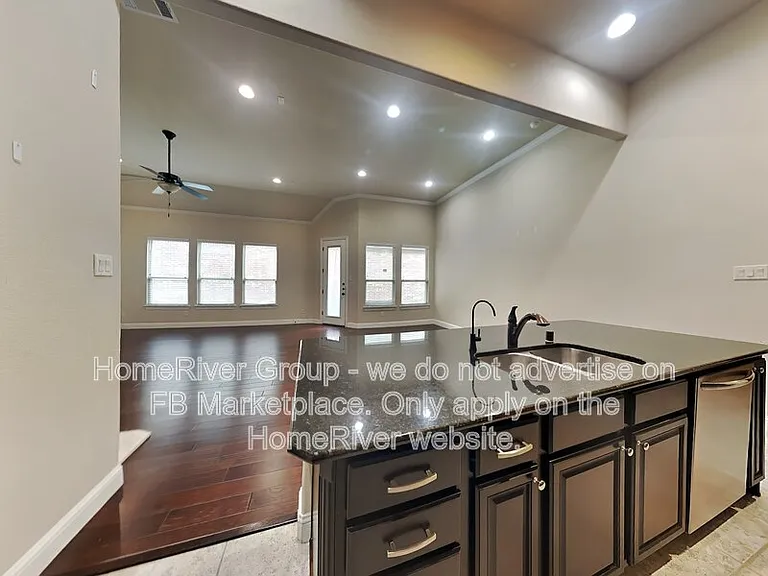571 Cotley Dr — Photo 5