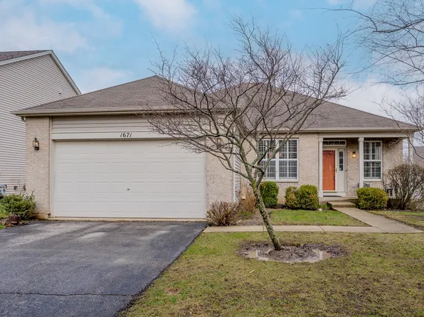 1671 Vista Lake Dr, Antioch, IL 60002
