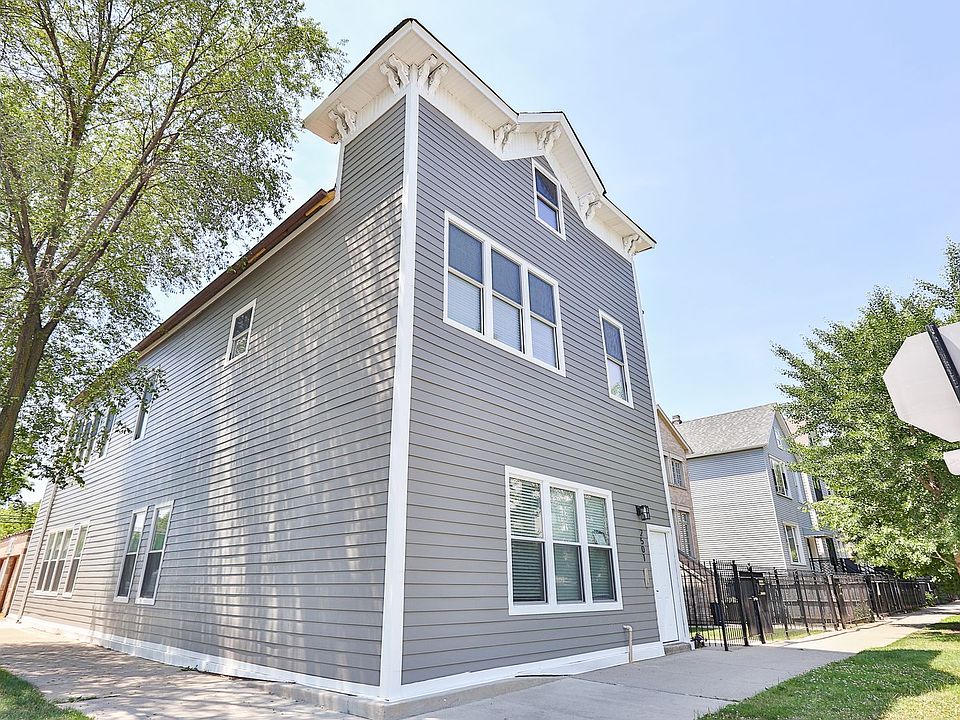 1st image of 2501 W Cortland St #3