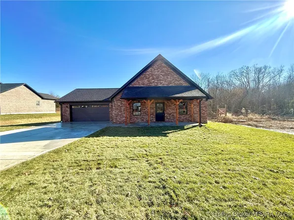 810 Castetter Road, Henryville, IN 47126