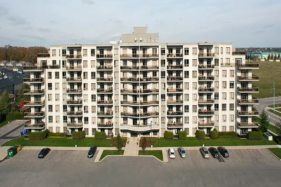 Juliana Place — Photo 4