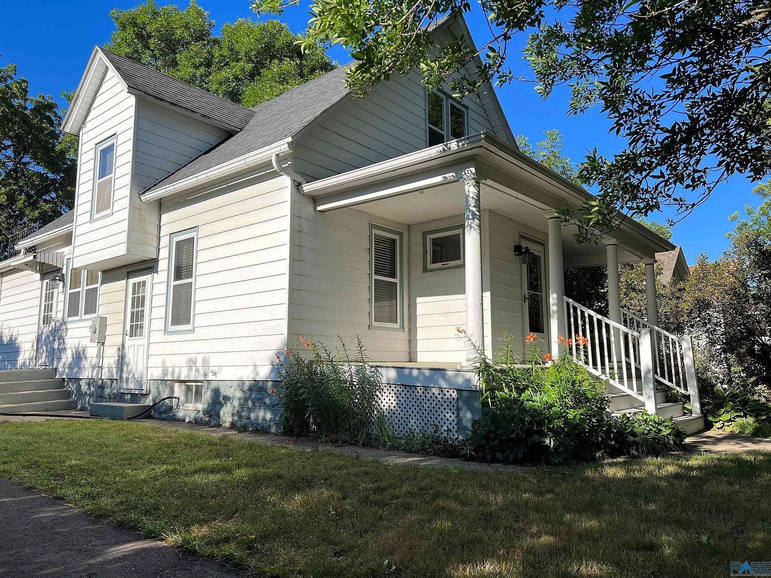 111 E Broad Ave, Flandreau, SD 57028 Zillow