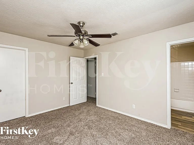 2805 Galemeadow Dr — Photo 9