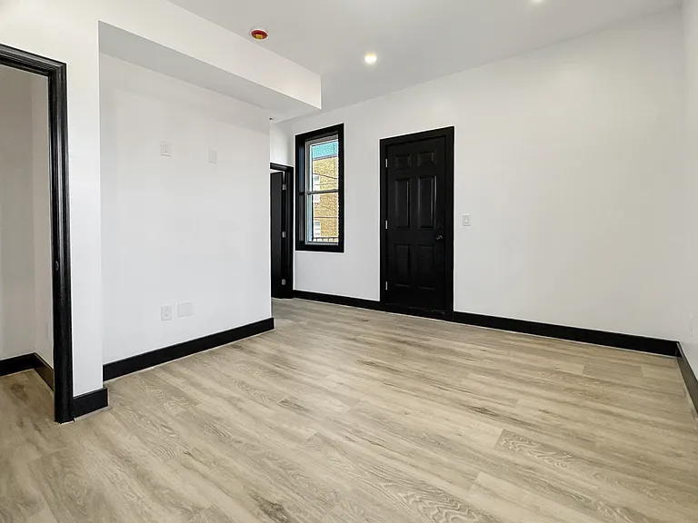 2325 Reisterstown Rd #B — Photo 11