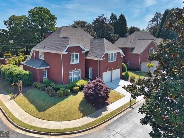5249 Magnolia Walk Cir, Atlanta, GA 30338