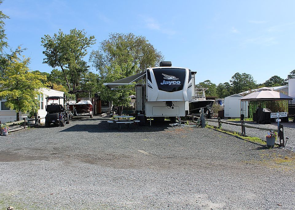 1st image of 111 Beach Harbor Dr