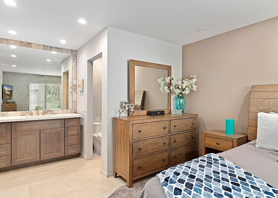 Master Bedroom/Bathroom