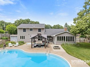 2900 Manitou Dr NE, Grand Rapids, MI 49525