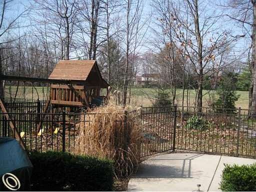 5th image of 54633 Glen Oaks Dr