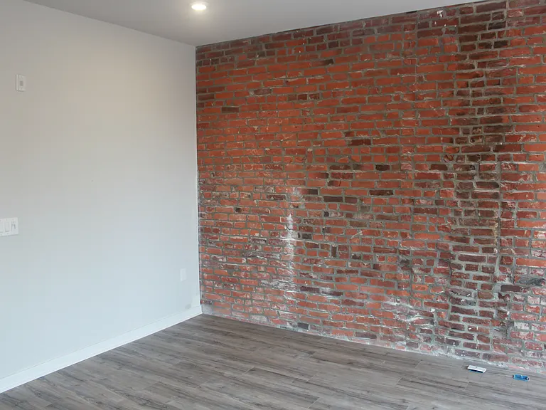 1908 E Passyunk Ave #1 — Photo 2