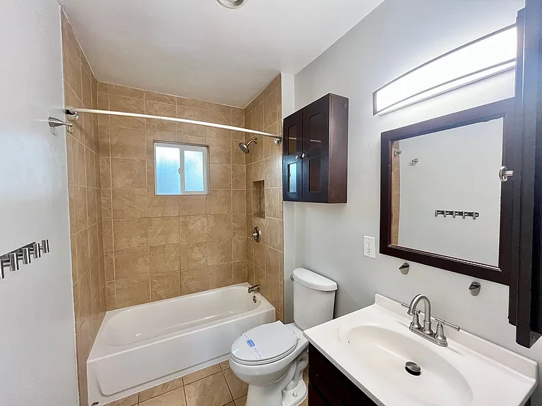 2919 Suncrest Dr — Photo 10