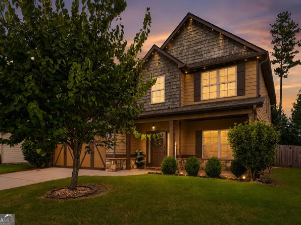 217 Cliffhaven Cir, Newnan, GA 30263