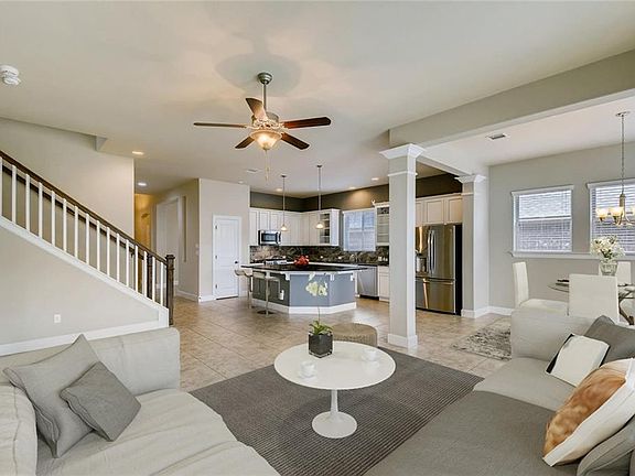 2nd image of 524 Cerezo Dr