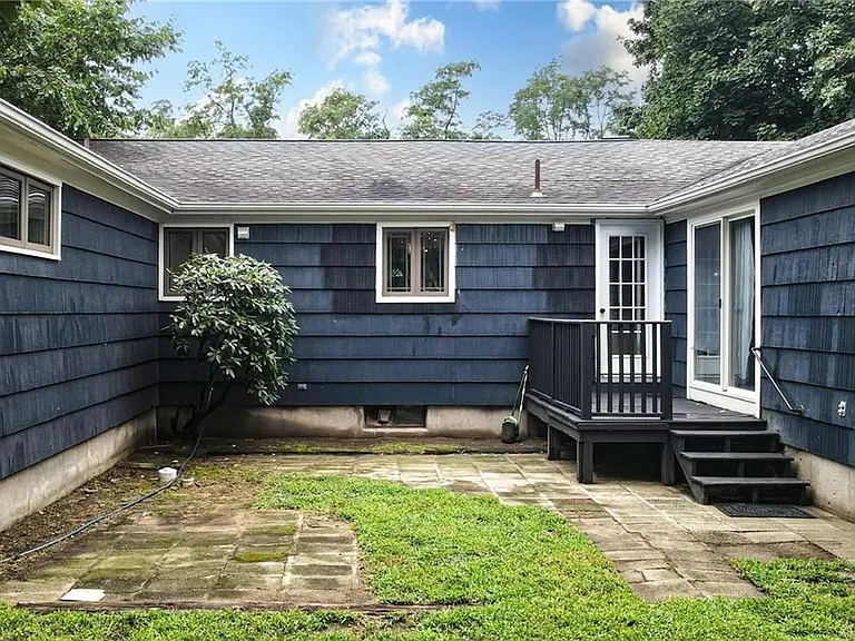 123 Lockhaven Rd — Photo 4