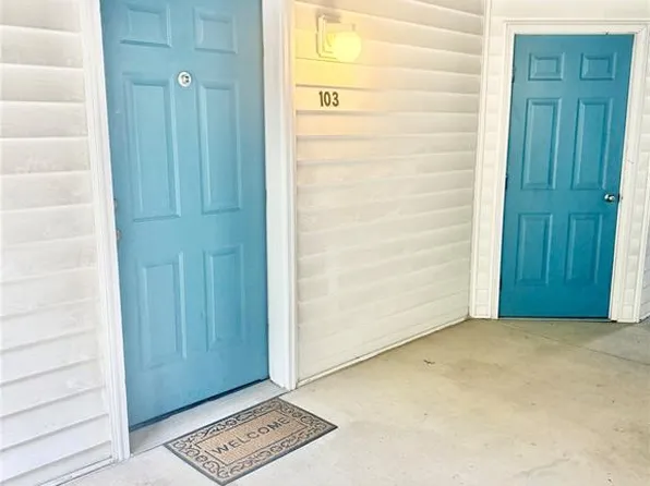 10 Eagle Rock Cv Unit 103, Valley Park, MO 63088