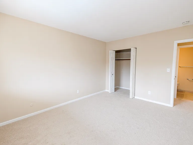 Parkview Court — Photo 29