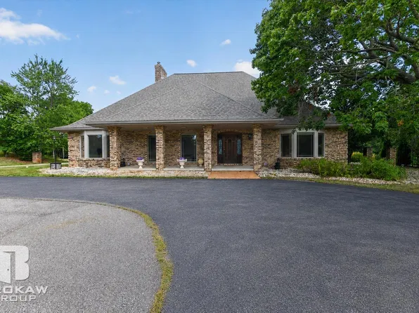 9505 E Atherton Rd, Davison, MI 48423