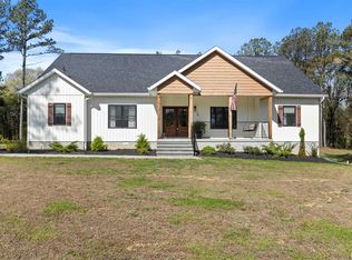 20 Fern Hill Ln, Goreville, IL 62939