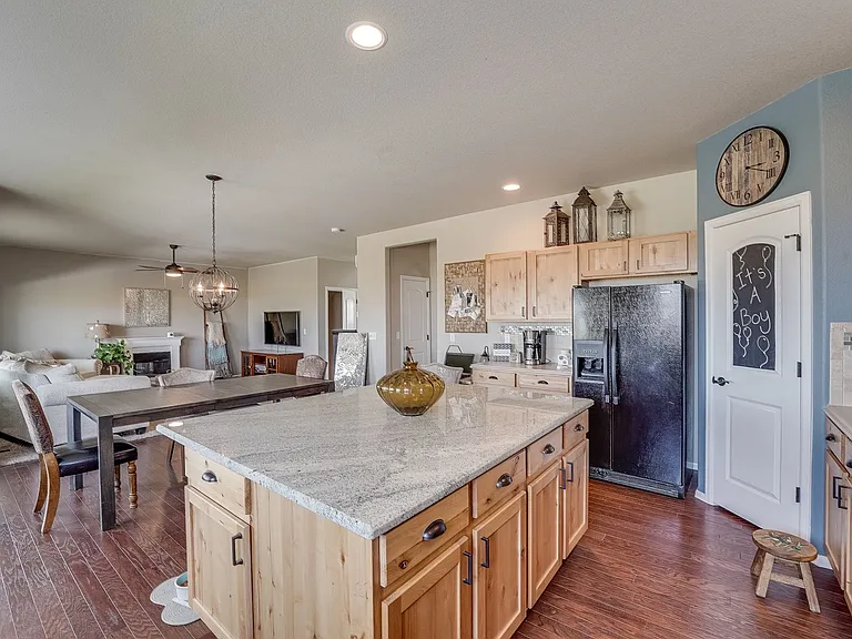 1302 Chamois Dr — Photo 8