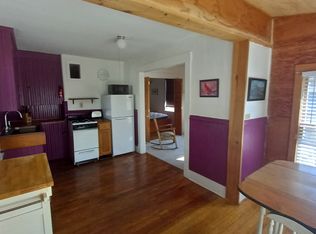 591 Railroad St APT 2, Saint Johnsbury, VT 05819
