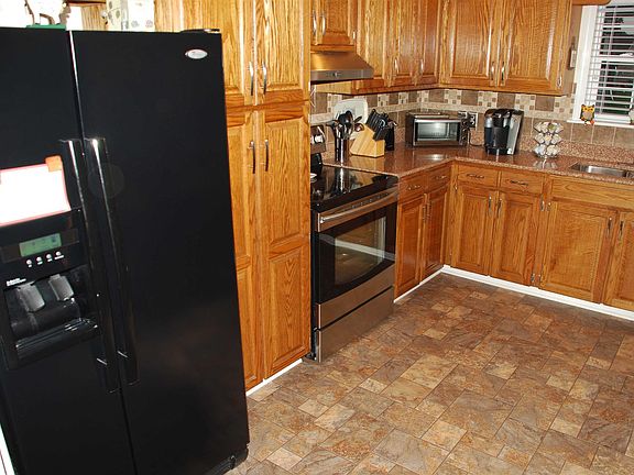 5th image of 1126 Horse Mountain Rd