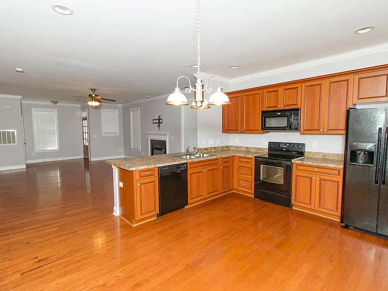 24 Hydrangea Ct — Photo 5