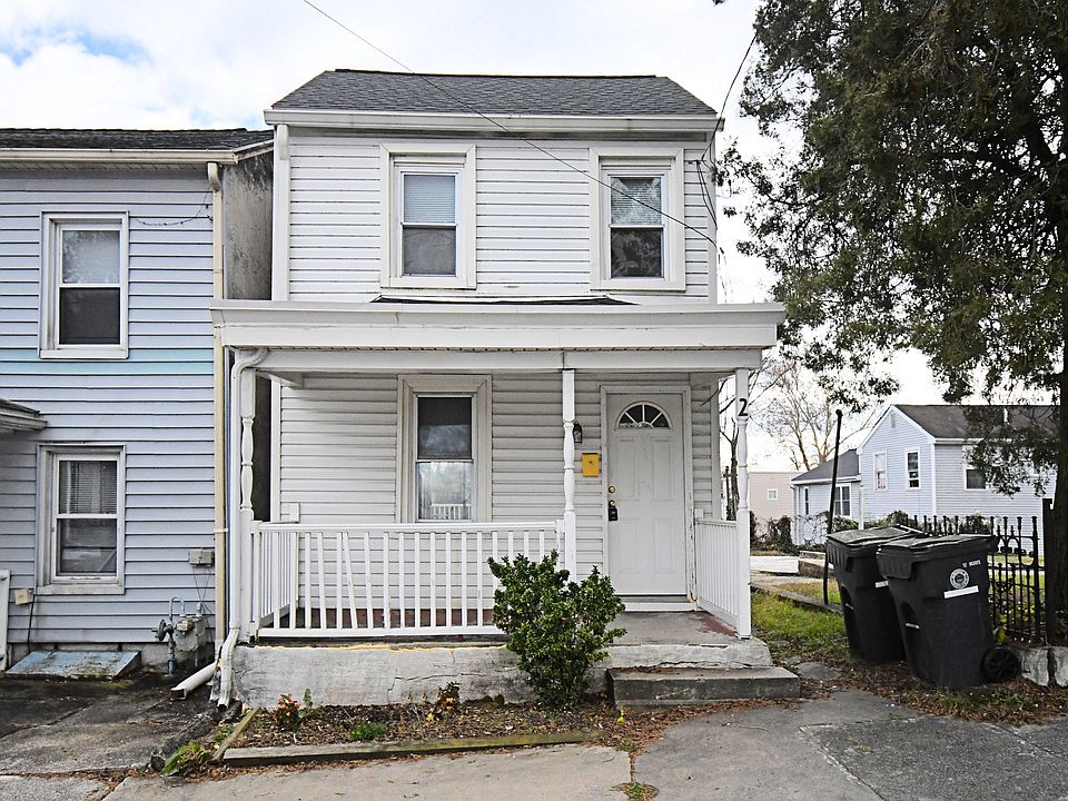 1st image of 2 E High St
