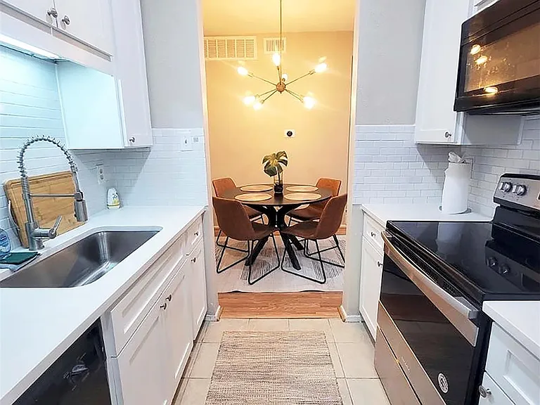7900 N Stadium Dr #27 — Photo 6