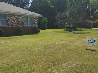 142 Holly St, Warner Robins, GA