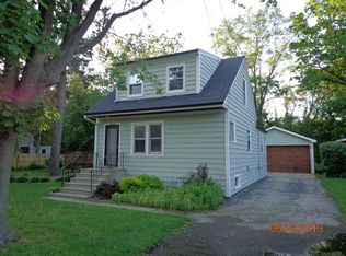 35W360 Rockwell Ave, St Charles, IL 60174