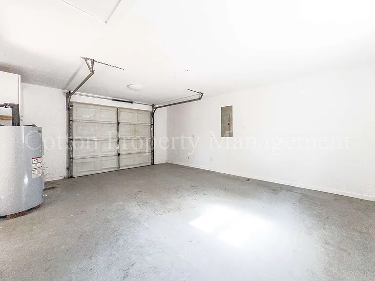 824 Haymarket Ln — Photo 39