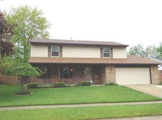 8821 Watergate Dr, Dayton, OH 45424