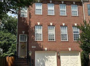 13030 Greg Roy Ln, Herndon, VA 20171
