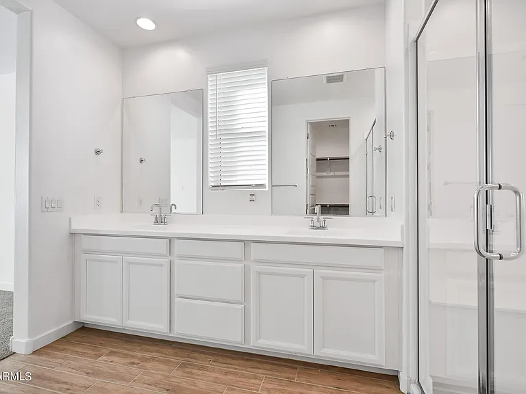 12617 W Kaler Dr — Photo 16