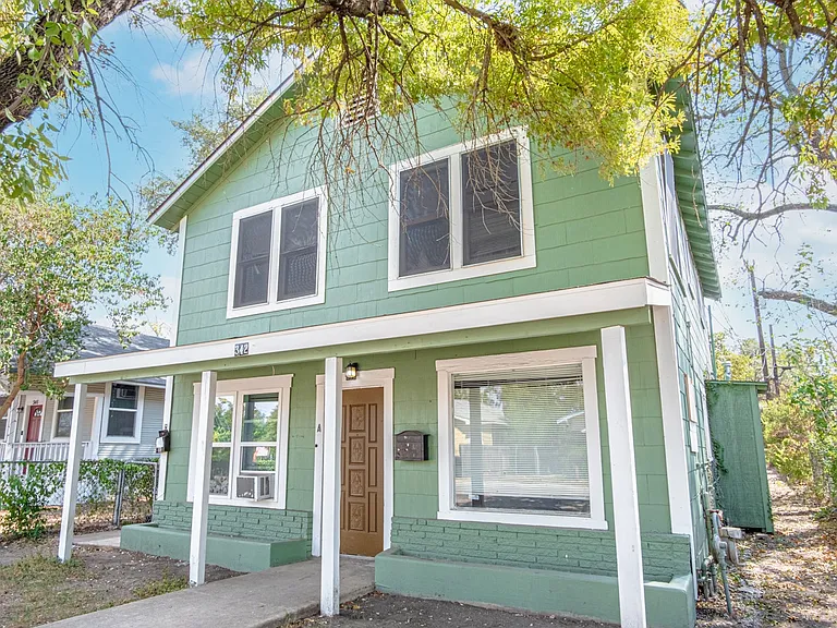 342 Vine St #A — Photo 11