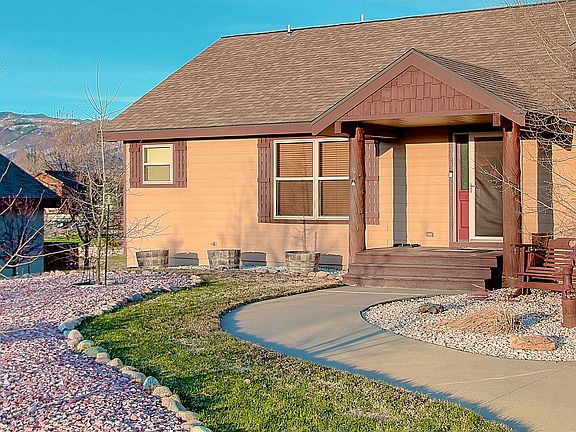 2nd image of 27523 Silver Spur St