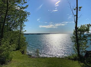 7637 Lake Bluff Rd, Wolcott, NY 14590