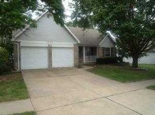 1046 Sweepstakes Ln, Florissant, MO