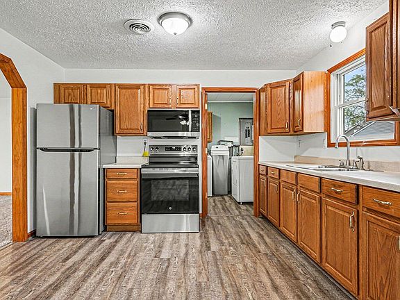 5th image of 4693 Dexter Pinckney Rd